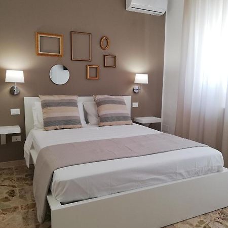 Ostuni Crispi House 호텔 외부 사진