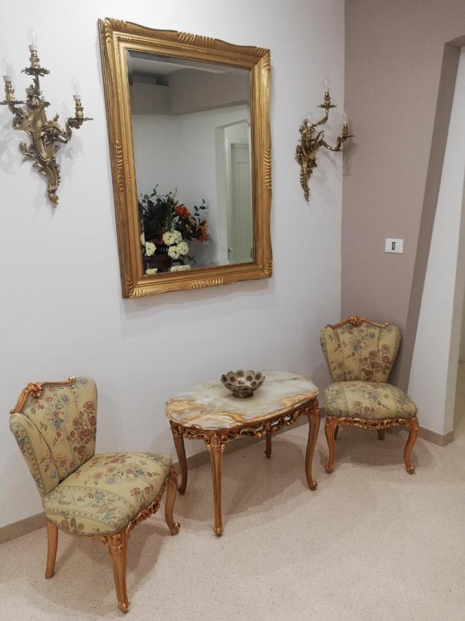 Ostuni Crispi House 호텔 외부 사진