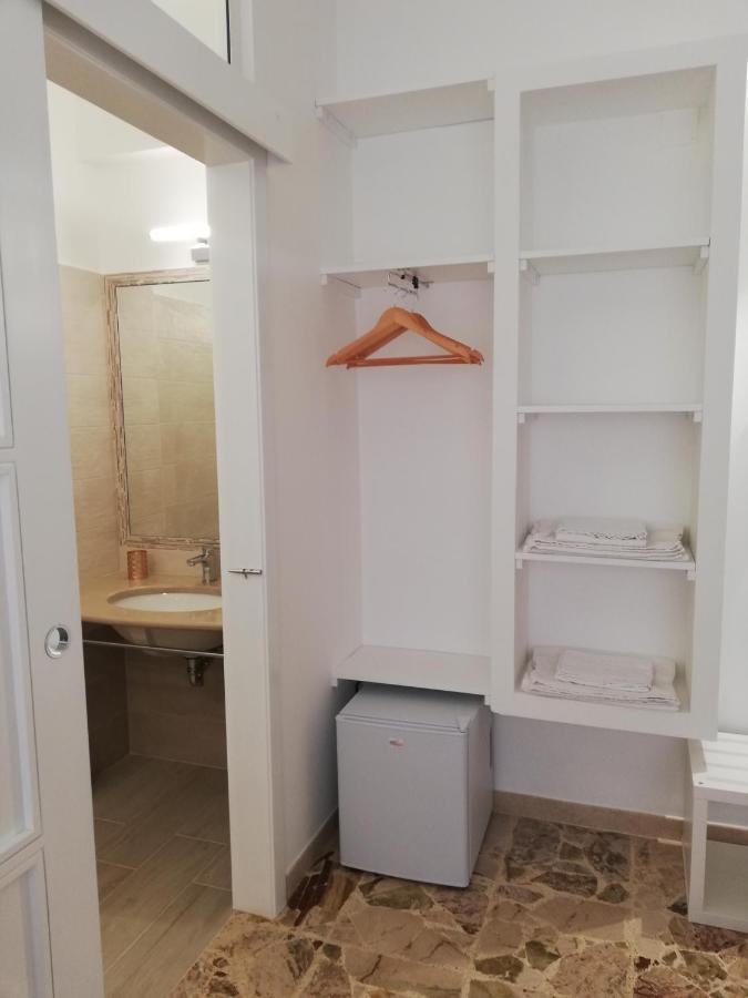 Ostuni Crispi House 호텔 외부 사진